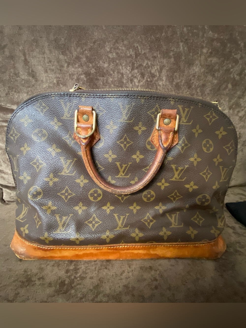 Louis Vuitton Monogram bag!!